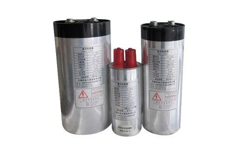 哪些環(huán)境會(huì)對(duì)電容器的性能產(chǎn)生影響？