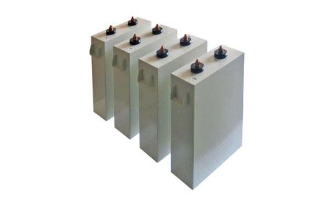 電容分別在直流、交流電路中，是如何充電放電的呢?